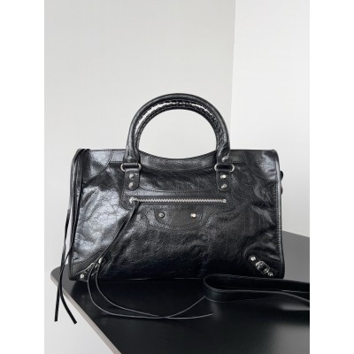 Balenciaga Le City Medium Bag in Black Arena Lambskin LDBS243393