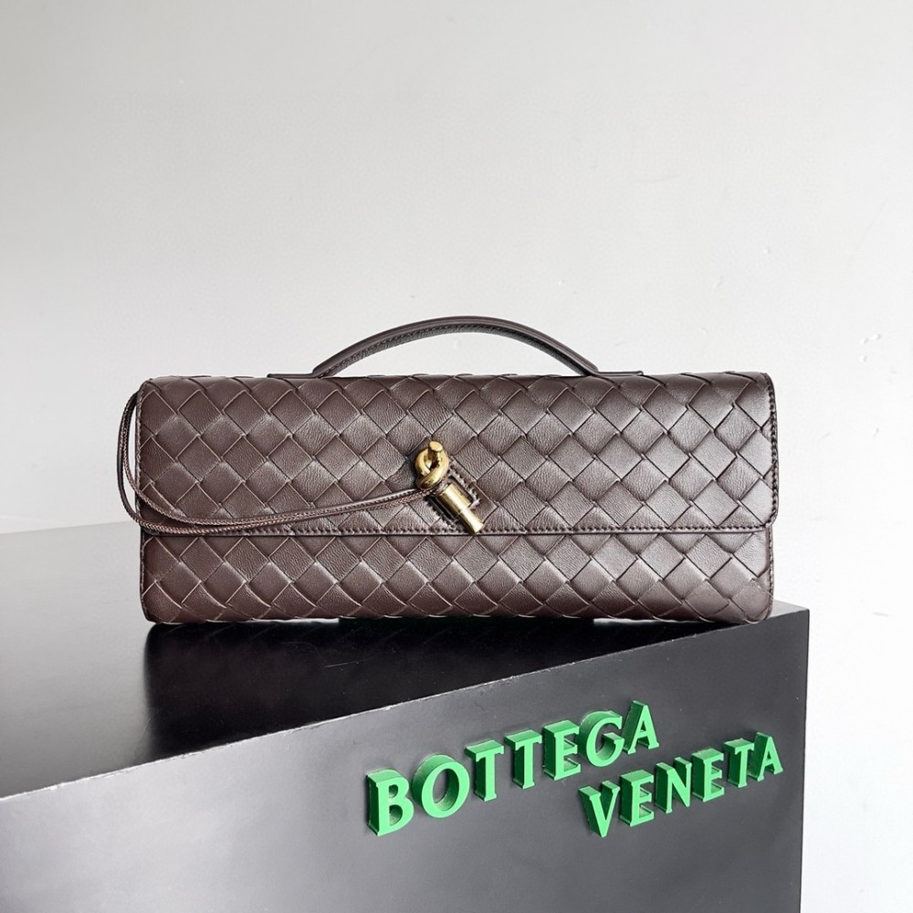 Bottega Veneta Andiamo Clutch with Handle in Fondant Intrecciato Lambskin LDBS243793