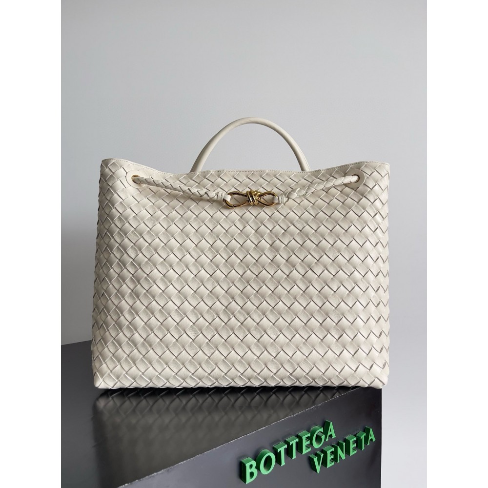 Bottega Veneta Andiamo Large Bag in White Intrecciato Lambskin LDBS243787