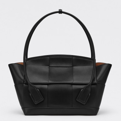 Bottega Veneta Arco Medium Bag In Black Intrecciato Calfskin LDBS243799