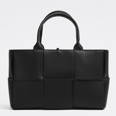 Bottega Veneta Arco Small Tote In Black Grained Leather LDBS243818