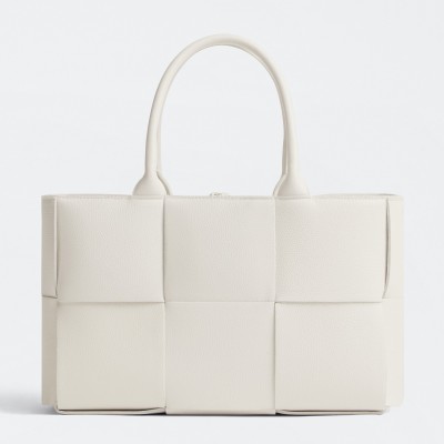 Bottega Veneta Arco Small Tote In White Grained Leather LDBS243821