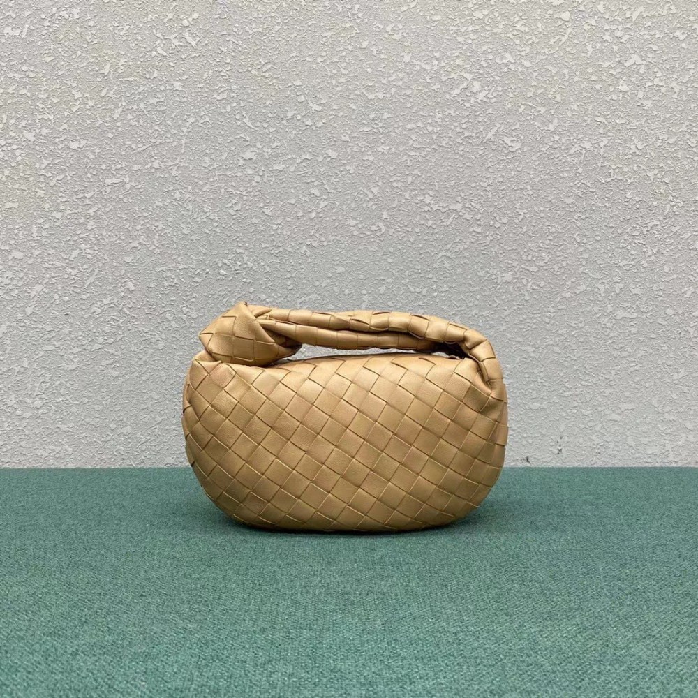 Bottega Veneta BV Jodie Mini Bag In Beige Intrecciato Lambskin LDBS243839