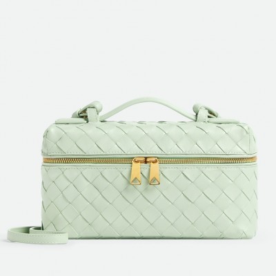 Bottega Veneta Bang Bang Vanity Case in Mint Intrecciato Leather LDBS243829