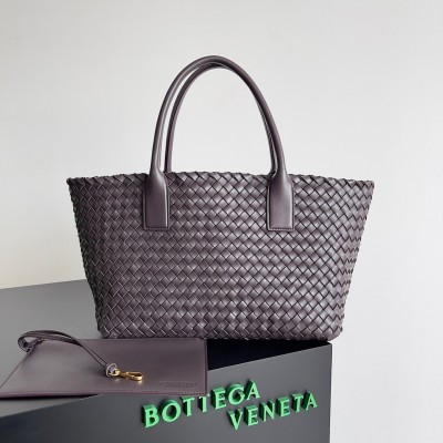 Bottega Veneta Cabat Medium Bag In Fondant Intrecciato Lambskin LDBS243874