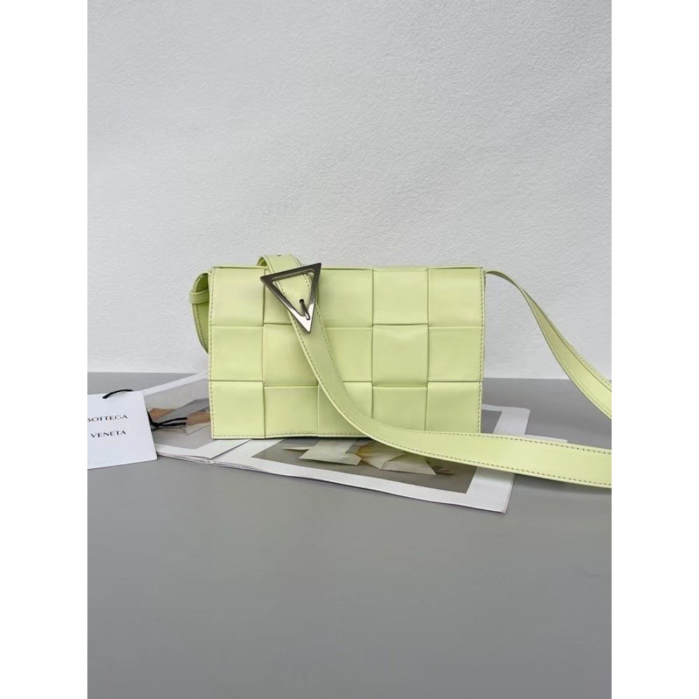 Bottega Veneta Cassett Bag In Lemon Wrinkled Calfskin LDBS243913