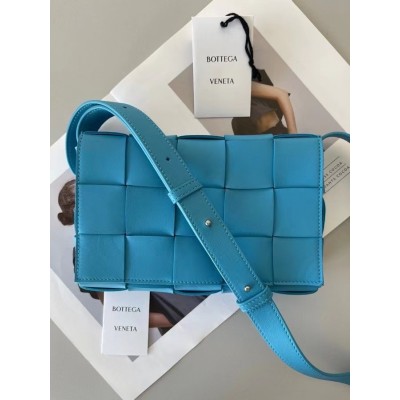 Bottega Veneta Cassett Bag In Mallard Intrecciato Lambskin LDBS243915