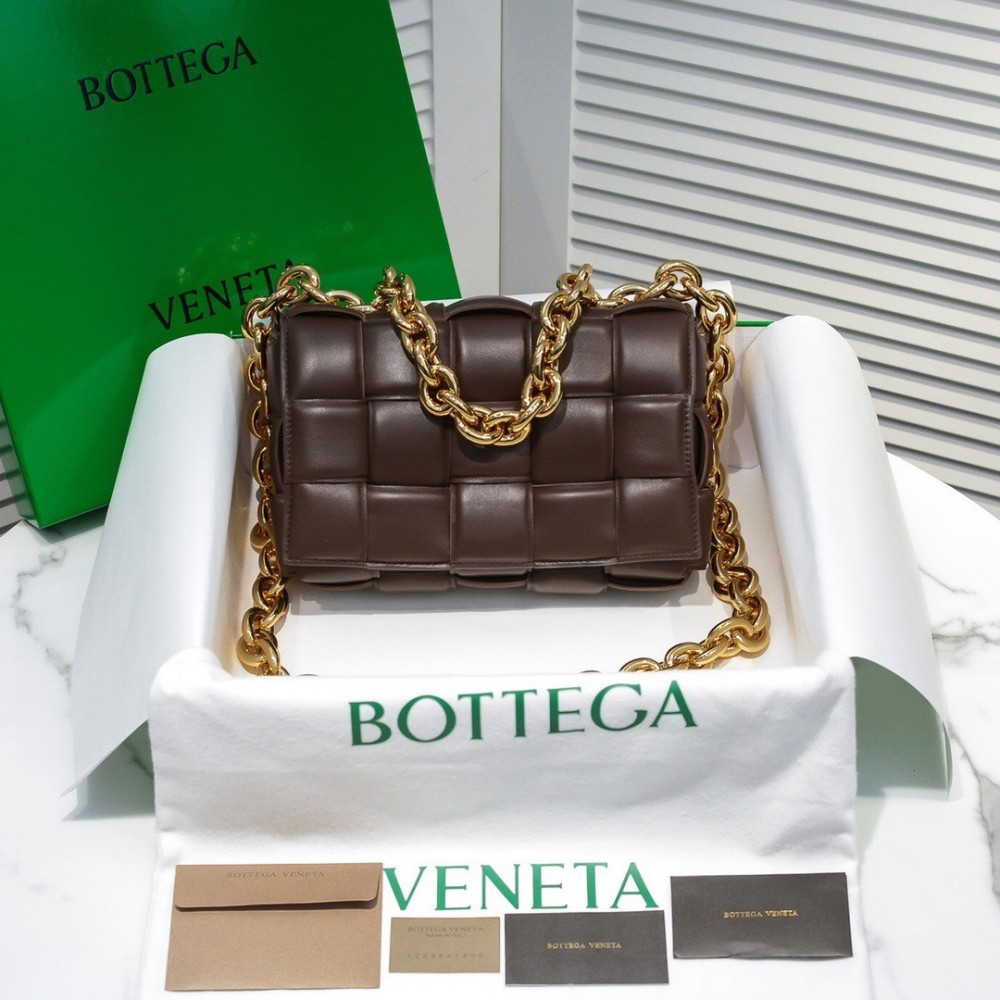 Bottega Veneta Chain Cassette Bag In Fondant Lambskin LDBS243950