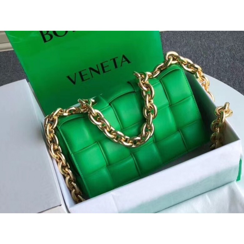 Bottega Veneta Chain Cassette Bag In Green Calfskin LDBS243952