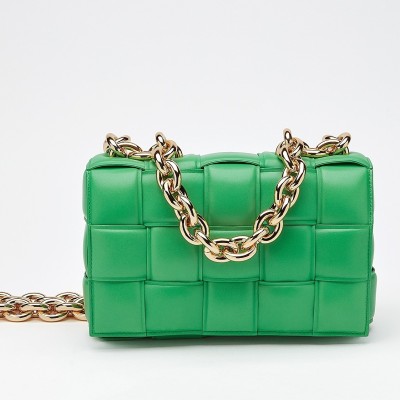 Bottega Veneta Chain Cassette Bag In Green Calfskin LDBS243952