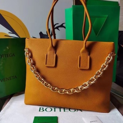 Bottega Veneta Chain Tote Bag In Cob Grained Leather LDBS243967