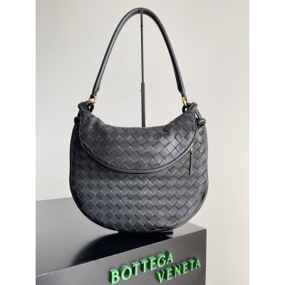 Bottega Veneta Gemelli Medium Bag in Black Intrecciato Lambskin LDBS243981