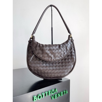 Bottega Veneta Gemelli Medium Bag in Fondant Intrecciato Lambskin LDBS243983