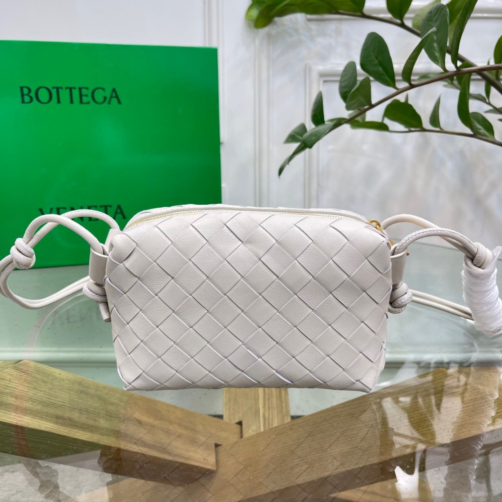 Bottega Veneta Loop Mini Bag In White Intrecciato Lambskin LDBS244015