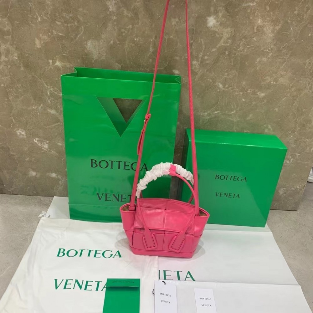 Bottega Veneta Mini Arco Bag In Pink Intrecciato Leather LDBS244052