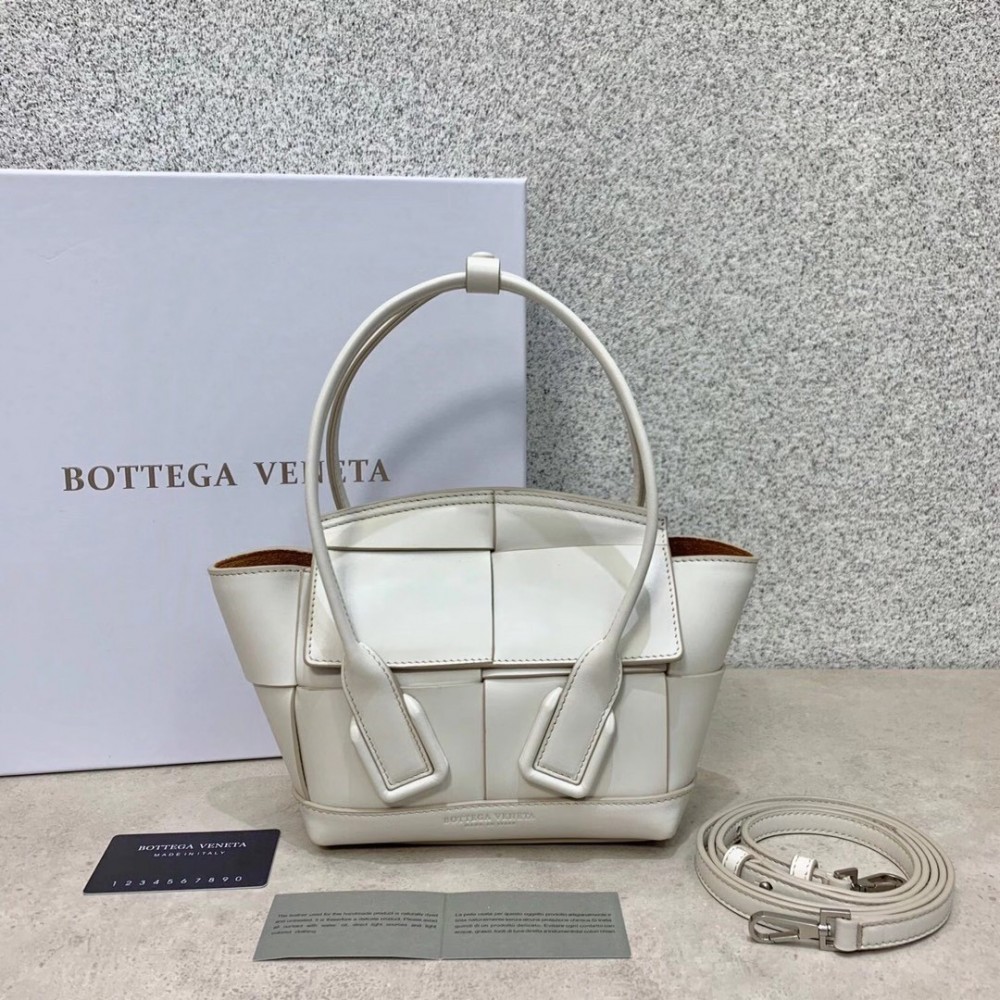 Bottega Veneta Mini Arco Bag In White Intrecciato Calfskin LDBS244053