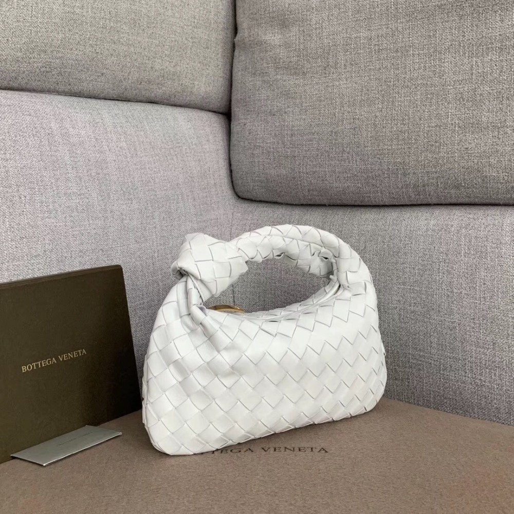 Bottega Veneta Mini BV Jodie Bag In White Woven Leather LDBS244068