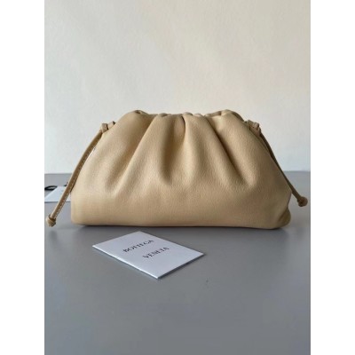 Bottega Veneta Mini Pouch In Beige Calfskin LDBS244087