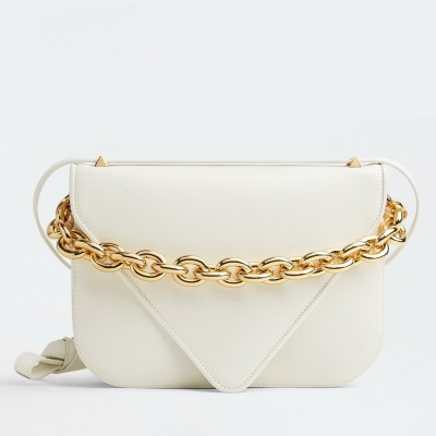 Bottega Veneta Mount Medium Envelope Bag In White Calfskin LDBS244116