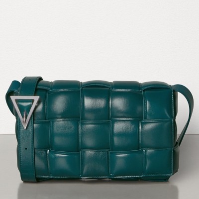 Bottega Veneta Padded Cassette Bag In Green Calfskin LDBS244137