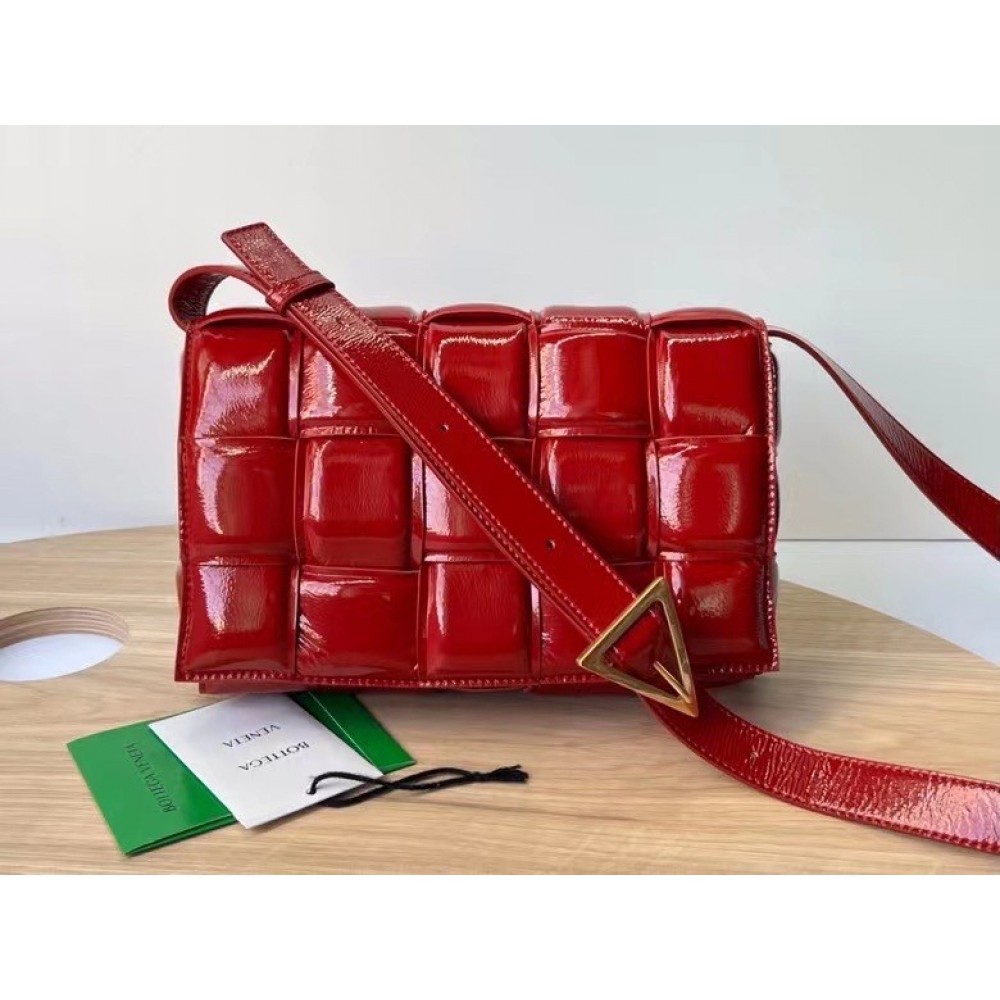 Bottega Veneta Padded Cassette Bag In Red Deerskin LDBS244152