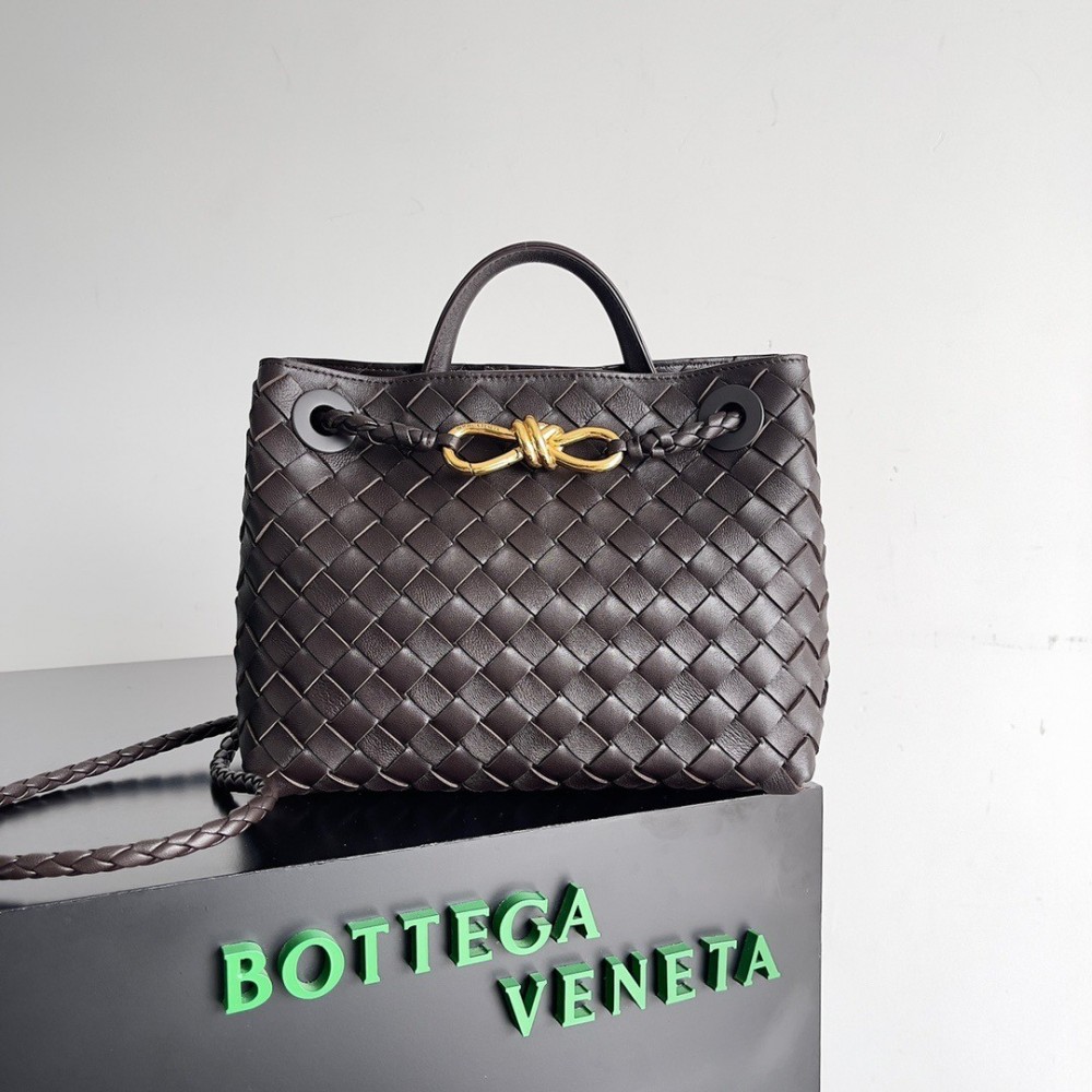 Bottega Veneta Small Andiamo Bag In Fondant Intrecciato Lambskin LDBS244185