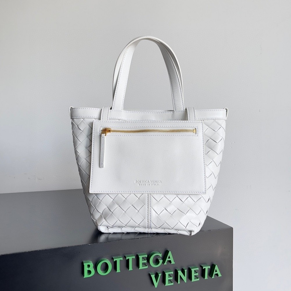 Bottega Veneta Small Flip Flap Bag in White Intrecciato Lambskin LDBS244201