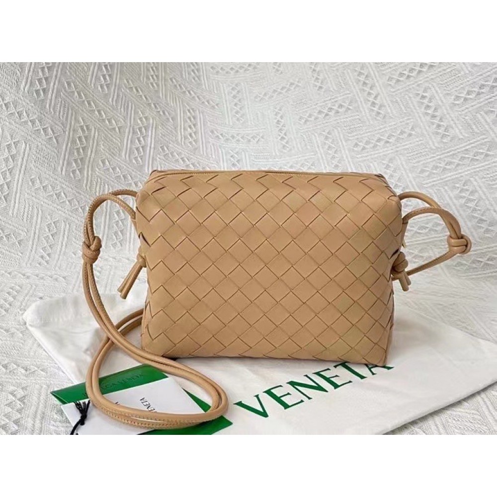 Bottega Veneta Small Loop Bag In Beige Intrecciato Lambskin LDBS244207