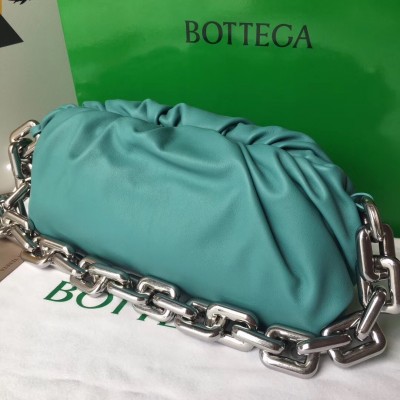 Bottega Veneta The Chain Pouch In Green Water Calfskin LDBS244244