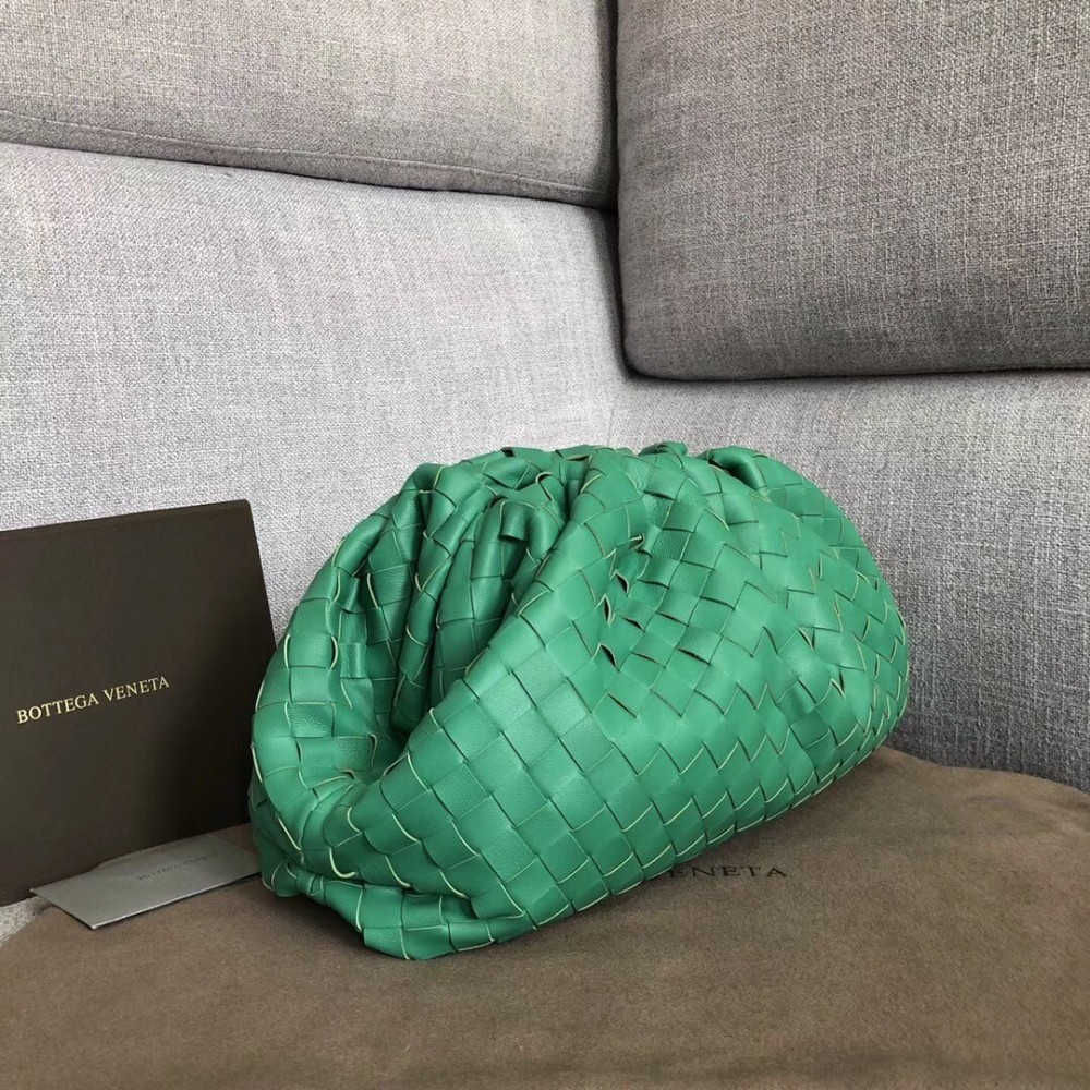 Bottega Veneta The Pouch Clutch In Green Intrecciato Leather LDBS244262