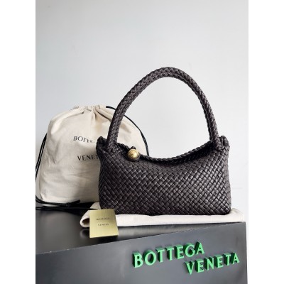 Bottega Veneta Tosca Bag in Fondant Intrecciato Calfskin LDBS244272