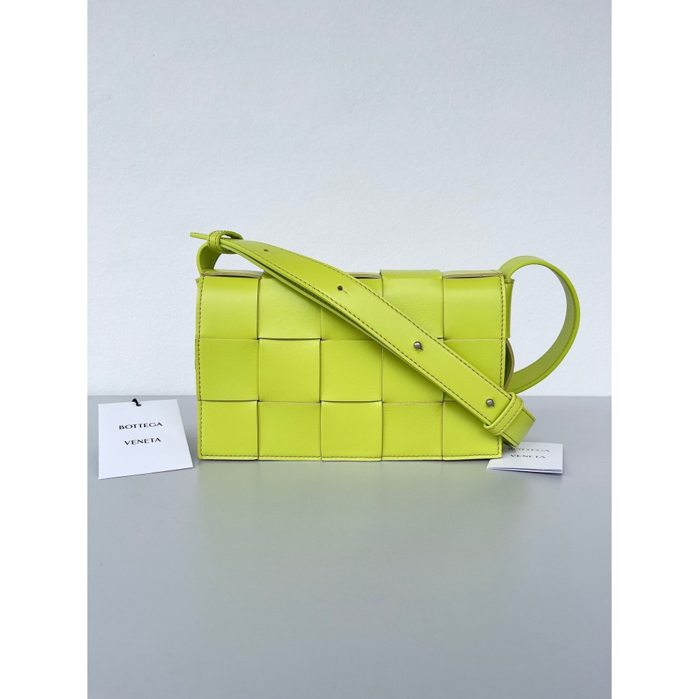 Bottega Veneta Cassett Bag In Acid Kiwi Intrecciato Lambskin