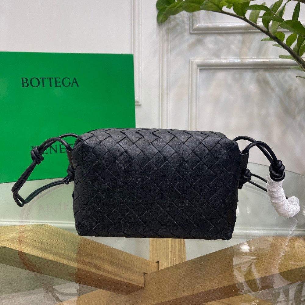 Bottega Veneta Loop Small Bag In Black Intrecciato Lambskin