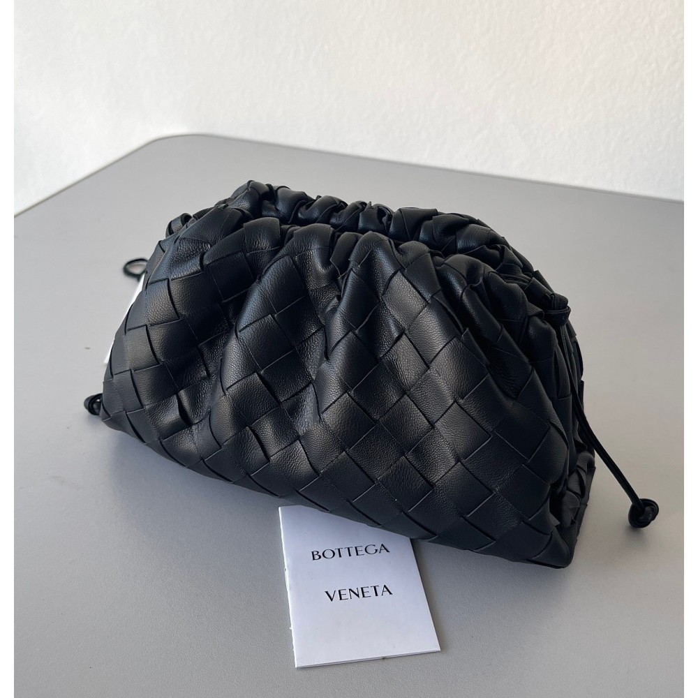 Bottega Veneta Mini Pouch In Black Intrecciato Lambskin