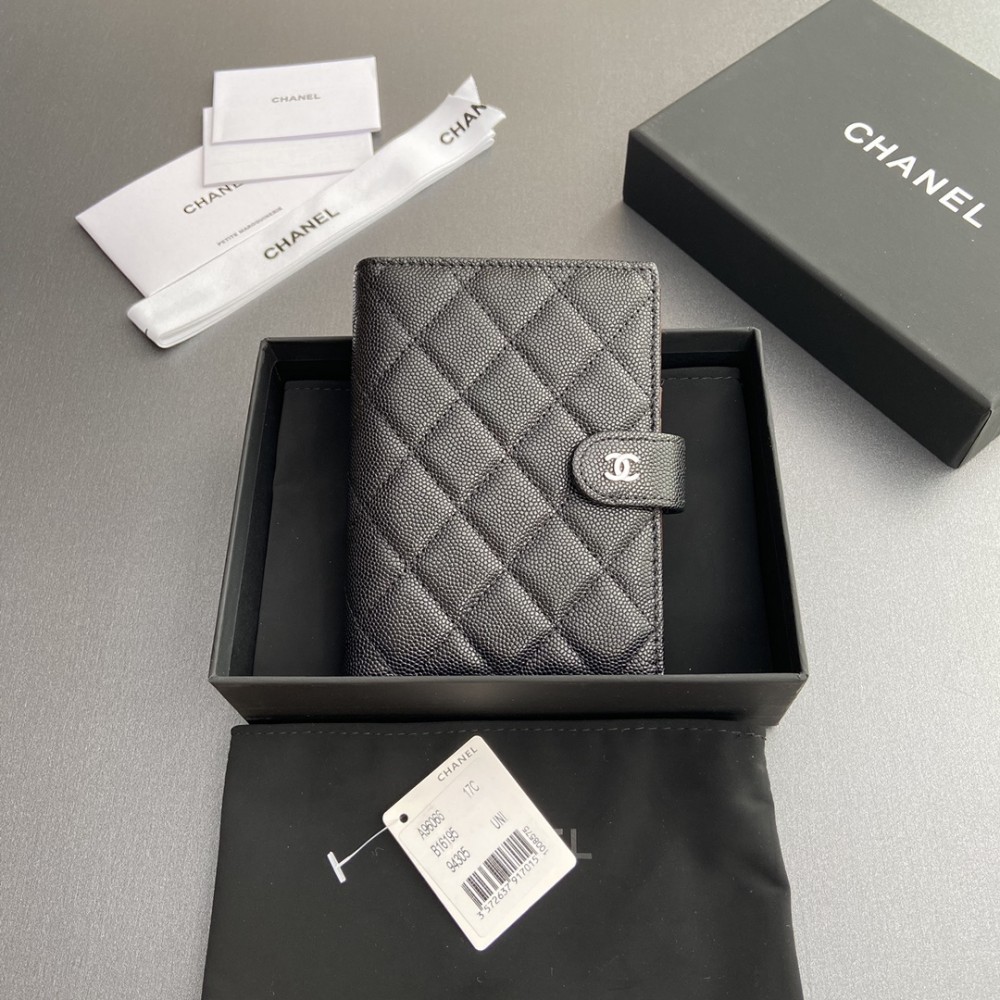 Chanel 24K series AP3824 passport holder caviar black silver buckle