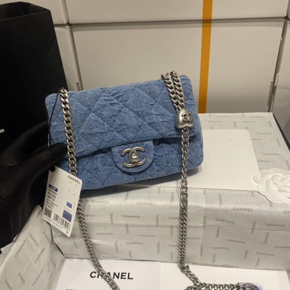 Chanel Heart Crush Chain Flap Bag in Denim Blue AS3829 LDBS16038