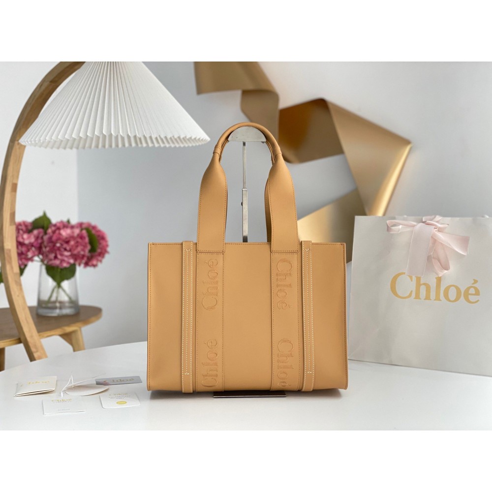 Chloe Woody Medium Tote Bag In Beige Calfskin LDBS243728