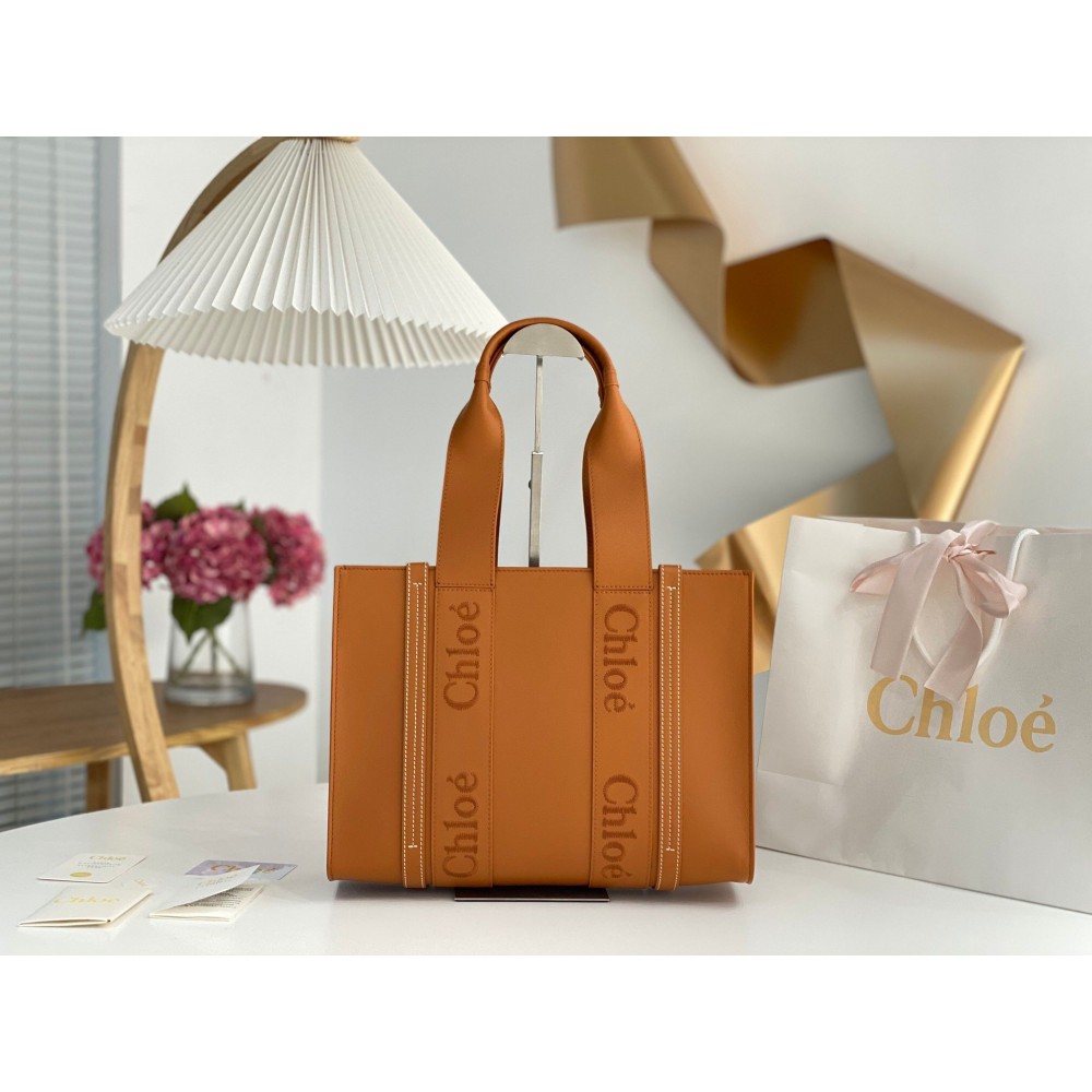 Chloe Woody Medium Tote Bag In Brown Calfskin LDBS243690