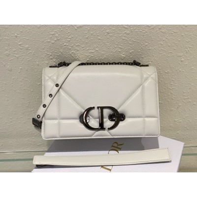 Dior 30 Montaigne Chain Bag With Handle In White Lambskin LDBS241384