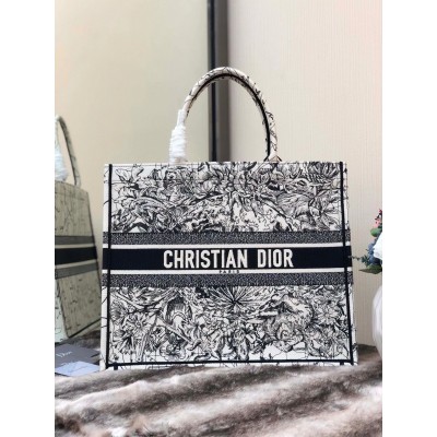 Dior Book Tote Bag In Latte Zodiac Embroidery LDBS240115