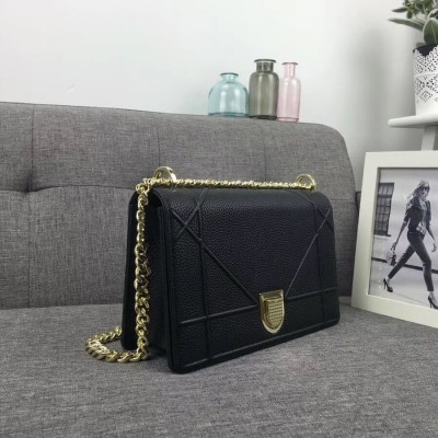 Dior Diorama Flap Bag In Noir Grained Calfskin LDBS240210