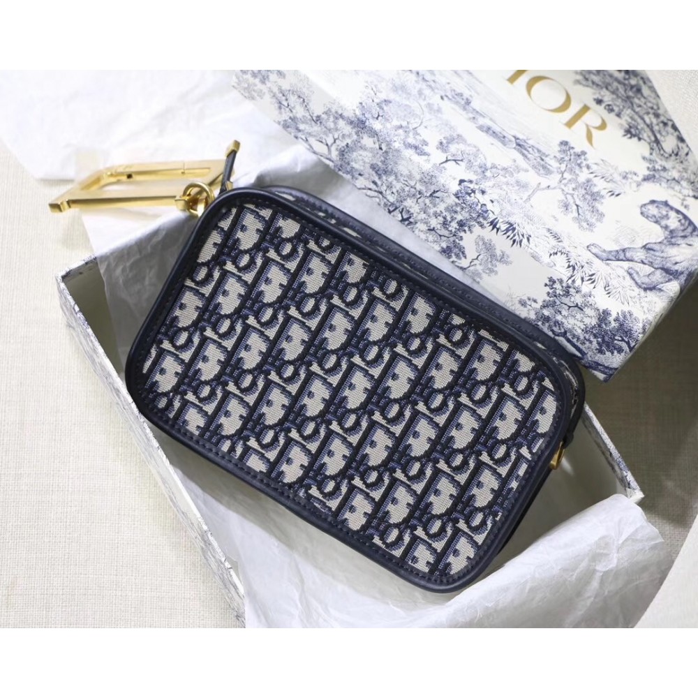 Dior Diorquake Clutch In Blue Dior Oblique Canvas LDBS240227