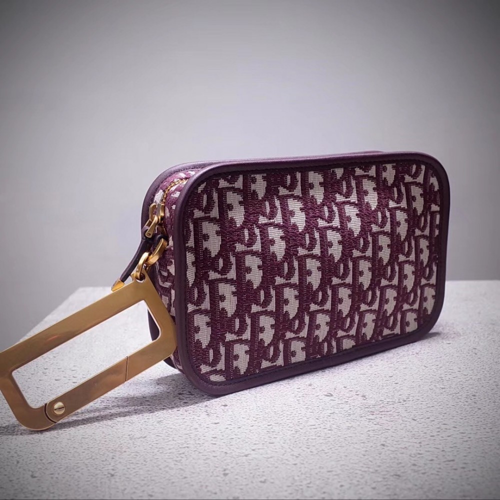 Dior Diorquake Clutch In Bordeaux Dior Oblique Canvas LDBS240228