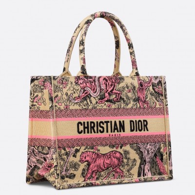 Dior Medium Dioriviera Book Tote in Raffia with Pink Toile de Jouy Sauvage Embroidery LDBS240500