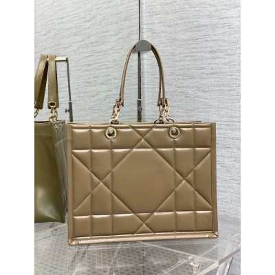 Dior Medium Essential Tote Bag In Hazelnut Archicannage Calfskin LDBS240502