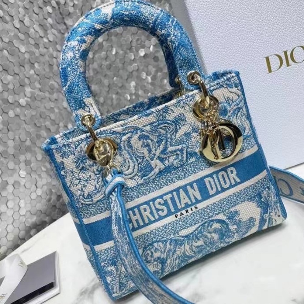 Dior Medium Lady D-Lite Bag In Blue Toile de Jouy Canvas LDBS240555