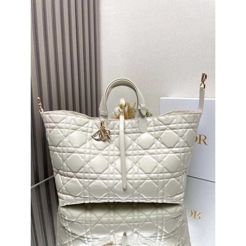 Dior Toujours Large Bag in White Macrocannage Calfskin LDBS240964