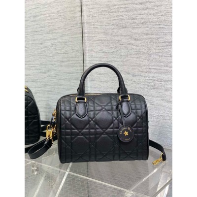 Dior Groove 25 Bag in Black Macrocannage Calfskin