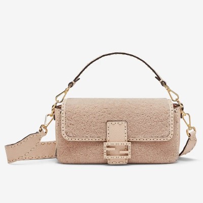 Fendi Medium Baguette Bag In Beige Shearling LDBS241162