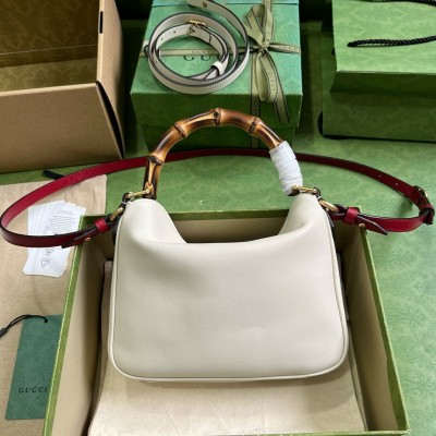 Gucci Diana Small Shoulder Bag in White Cuir Leather